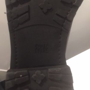 frye natalie cuff lug